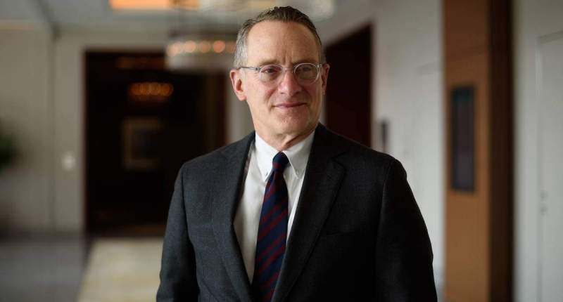 Imagem da matéria: Veterano dos investimentos Howard Marks recua e muda de posição sobre o Bitcoin