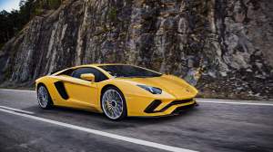 Imagem da matéria: Compre uma Lamborghini com Bitcoin em Newport Beach