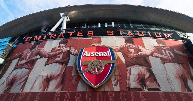 Imagem da matéria: Clube de Futebol Arsenal Faz Parceria com Criptomoeda