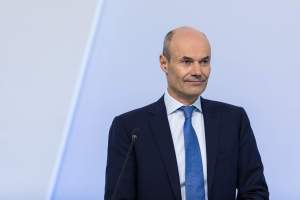 Imagem da matéria: "Contas Bancárias Podem Desaparecer em 5 Anos", Diz Executivo do Deutsche Bank