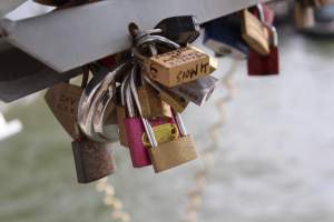 Imagem da matéria: Ranking Mostra Quais Corretoras de Criptomoedas Têm Sistema de Senhas Mais Seguras