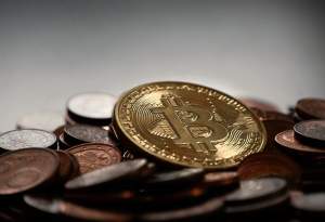 Imagem da matéria: Bitcoin é Inútil e Sem Valor, Avalia Consultoria Capital Economics