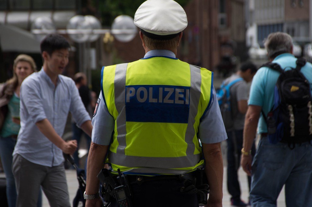 Imagem da matéria: Justiça Alemã Vende US$ 14 Milhões em Criptomoedas Confiscadas pela Polícia