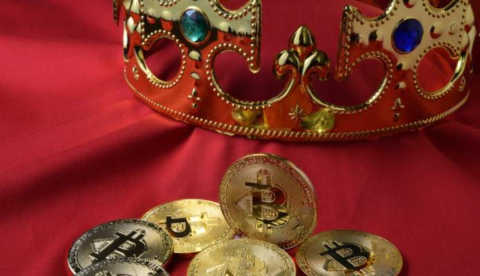 Imagem da matéria: Dominância do bitcoin cai para menos de 50%, menor nível em três anos