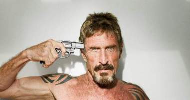 Imagem da matéria: "Acessaram mas não roubaram criptomoedas", diz John McAfee sobre carteira impenetrável