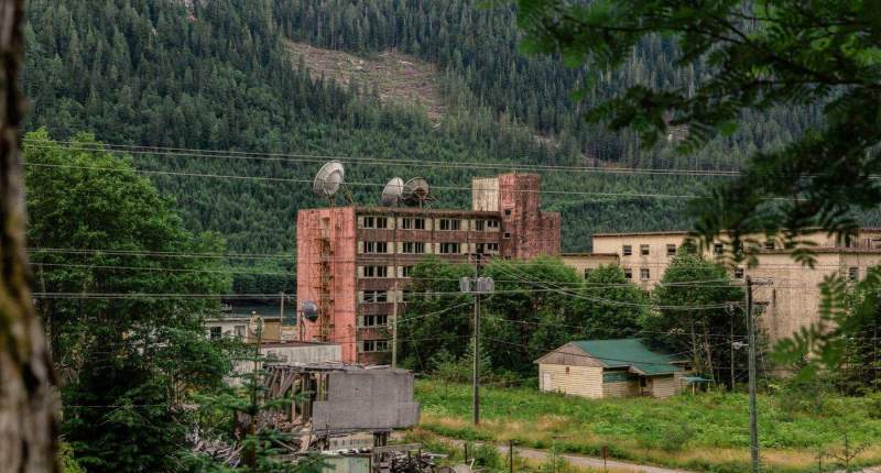 Imagem da matéria: Com apenas 100 moradores, ‘cidade fantasma’ no Canadá tenta renascer com mineradora de bitcoin