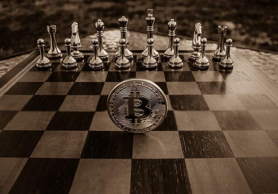 Imagem da matéria: Russo preso por lavar US$ 4 bilhões com Bitcoin pode ser ser extraditado para os EUA
