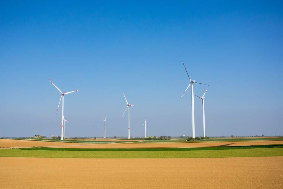 Imagem da matéria: Empresa vai construir parque eólico no Saara para mineração de bitcoin e criptomoedas com energia renovável