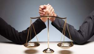 Imagem da matéria: Justiça brasileira estadual e federal brigam para não julgar crime de pirâmide com 'Bitcoin'