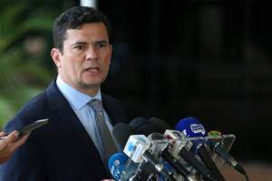 Imagem da matéria: Sérgio Moro manda exonerar diretora da Funai depois de caso da criptomoeda indígena