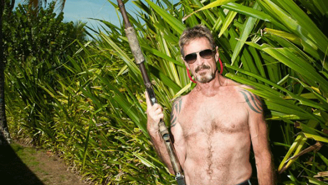 Imagem da matéria: John McAfee diz que não vai mais revelar criador do bitcoin por pedido de advogado