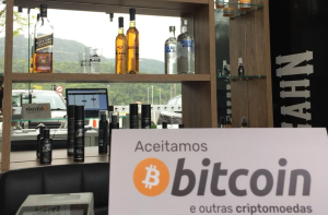 Imagem da matéria: Bitcoin e Criptomoedas são aceitos em mais de 20 lojas em shopping de Florianópolis