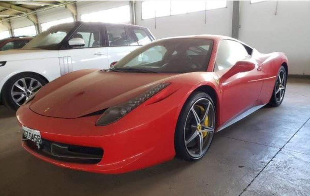 Imagem da matéria: Justiça brasileira determina leilão de carros de luxo da pirâmide financeira Kriptacoin