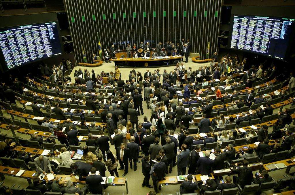 Imagem da matéria: Regulação de criptomoedas voltará a ser debatida na Câmara dos Deputados