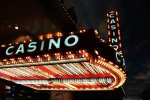 Imagem da matéria: O TokenRoll (TKR) pode resolver os problemas associados aos Casinos Online Centralizados?