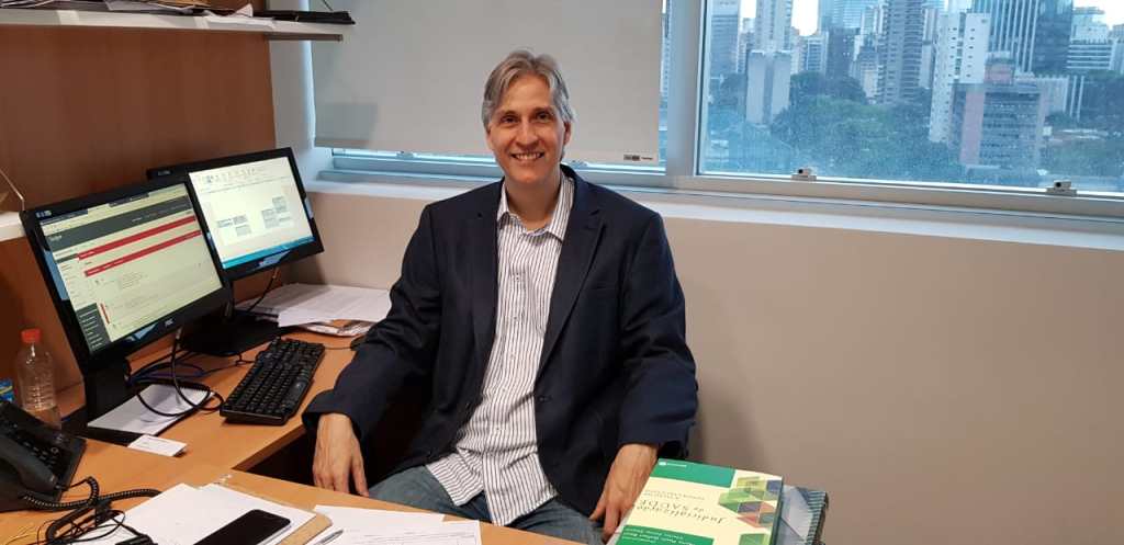 Imagem da matéria: "Bancos querem atrasar criptomoedas", diz ex-conselheiro do Cade