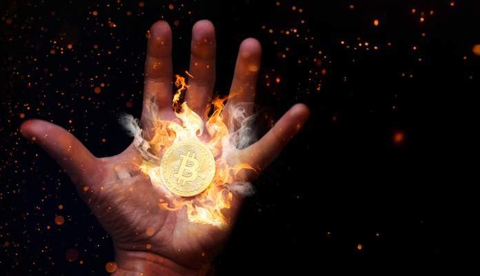 Imagem da matéria: Pirâmides financeiras disfarçadas de Bitcoin podem se beneficiar com queda da Selic