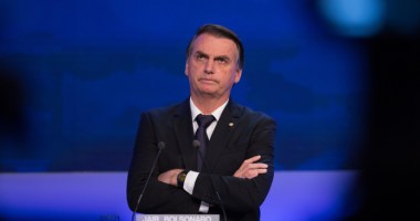 Cinco projetos no Congresso tentam revogar decisão de Bolsonaro que vetou blockchain no Exército