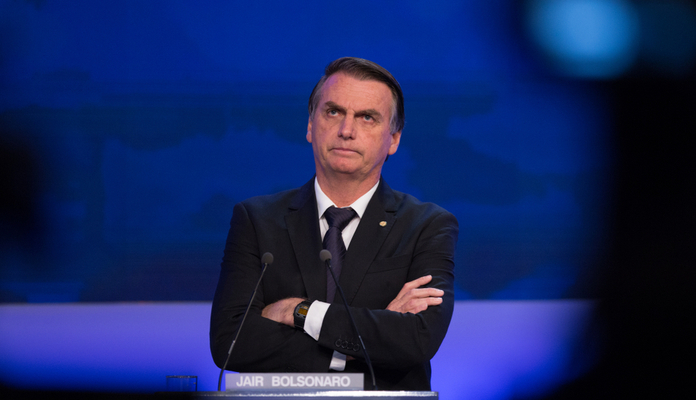 Cinco projetos no Congresso tentam revogar decisão de Bolsonaro que vetou blockchain no Exército