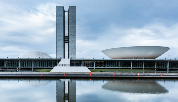 Imagem da matéria: Deputado quer convocar líderes da LBLV, VLOM, Canis Majoris e GR Bank  para CPI das Pirâmides