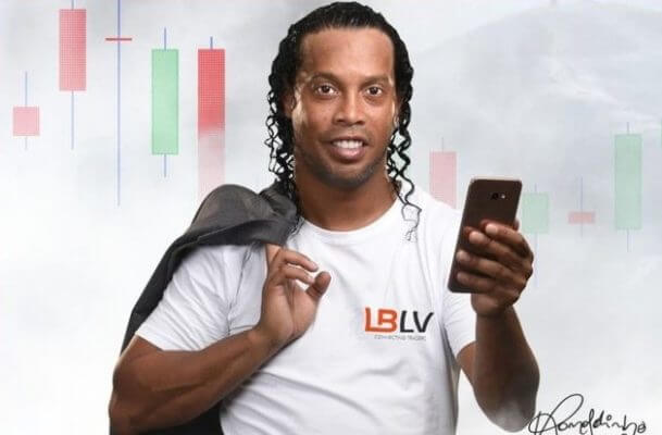 Imagem da matéria: “Estou sendo ameaçado por perder R$ 1 milhão na corretora que o Ronaldinho faz propaganda”