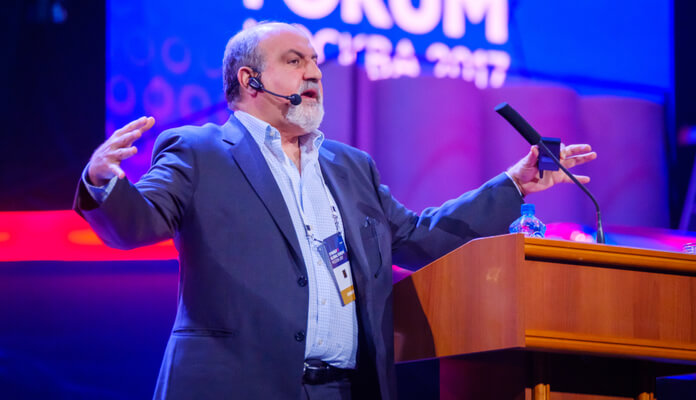 Imagem da matéria: Nassim Taleb volta a criticar o Bitcoin no Twitter: “Mega-ponzi de um trilhão”