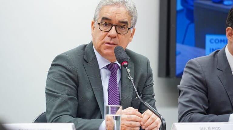 Imagem da matéria: Proposta prevê isenção de IR para aposentados com diabetes