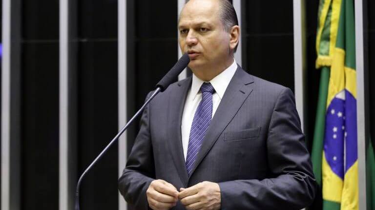 Imagem da matéria: Reforma tributária não está acabada, diz líder do governo na Câmara