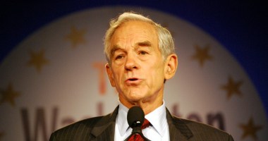 Imagem da matéria: Libertário Ron Paul quer legalizar o bitcoin e abolir a Receita Federal dos EUA