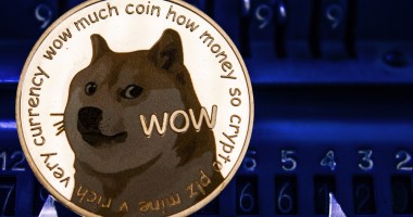 Imagem da matéria: Elon Musk diz que Dogecoin aparecerá na televisão e preço da criptomoeda dispara 16%