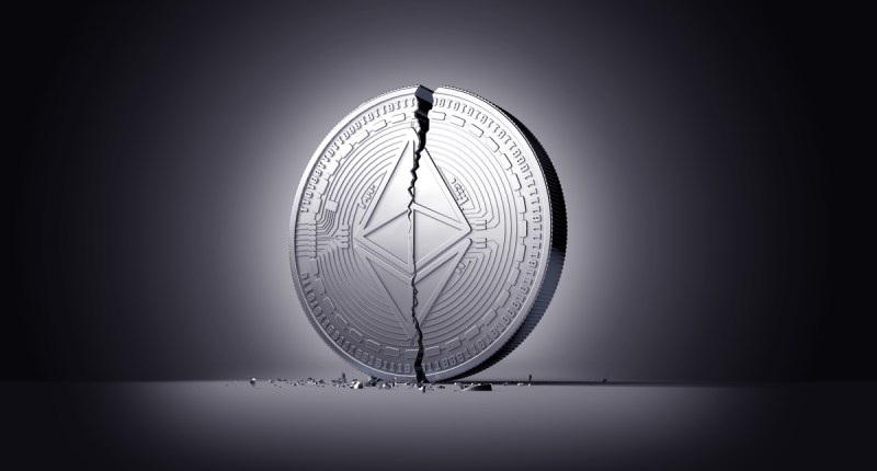 Imagem da matéria: Atualização causa erro em parte da rede Ethereum e faz Coinbase travar saques