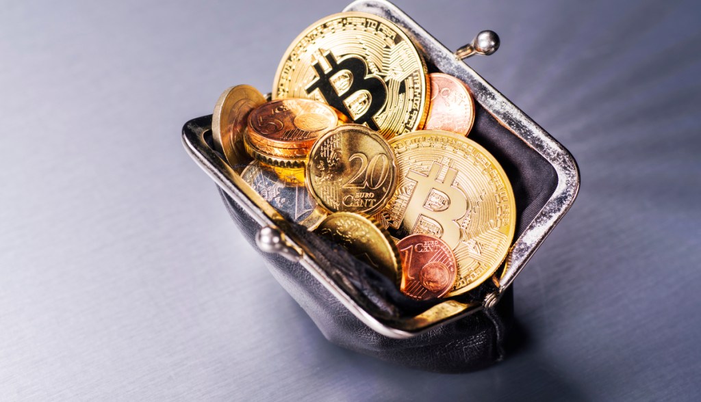 Imagem da matéria: R$ 3,6 bilhões em bitcoin são retirados da Coinbase em apenas uma hora