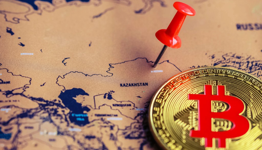 Imagem da matéria: Cazaquistão impõe taxa extra de eletricidade para mineradores de bitcoin