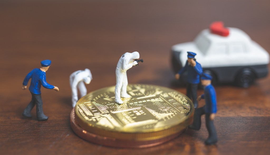 Imagem da matéria: Polícia do RJ prende quadrilha de milicianos que usava bitcoin para lavar dinheiro do crime
