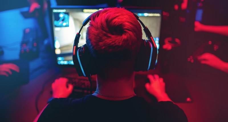 Imagem da matéria: Jogador profissional de e-sports divulgava criptomoeda para salvar crianças que era fraude