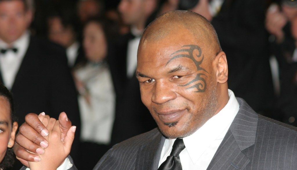 Imagem da matéria: Mike Tyson: "Qual você prefere: bitcoin ou ethereum?"