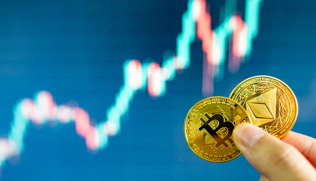 Imagem da matéria: Bitcoin (BTC) Ethereum (ETH) voltam a subir após três dias em queda; Solana (SOL) tem alta de 12%