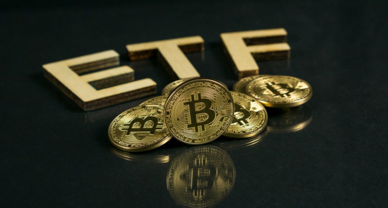 Imagem da matéria: SEC rejeita ETFs de bitcoin da First Trust Advisors e Skybridge