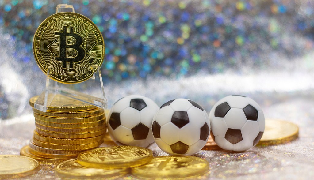 Imagem da matéria: Manhã cripto: FIFA abraça criptomoedas na Copa do Mundo, Bitcoin (BTC) em queda e Cardano (ADA) em alta