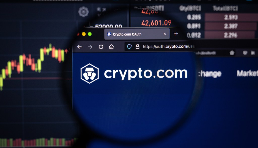 Imagem da matéria: Moeda do Crypto.com (CRO) dispara 17% e busca espaço entre as 10 maiores do mercado