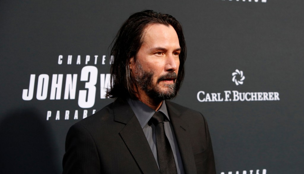 Imagem da matéria: Keanu Reeves confirma que investe em criptomoedas