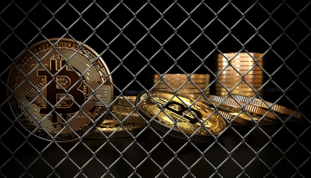 Imagem da matéria: Bitcoin e criptomoedas têm algum tipo de proibição em 51 países; veja a lista