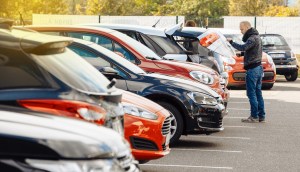Imagem da matéria: Os carros usados não param de valorizar; hora de vender?