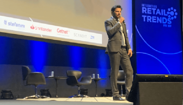 Imagem da matéria: Ministro das Comunicações de Bolsonaro entra na onda do metaverso: "Estou estudando"