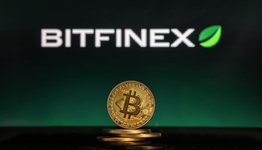 Imagem da matéria: Governo dos EUA prende casal e confisca US$ 3,6 bilhões em bitcoin ligados a hack de corretora