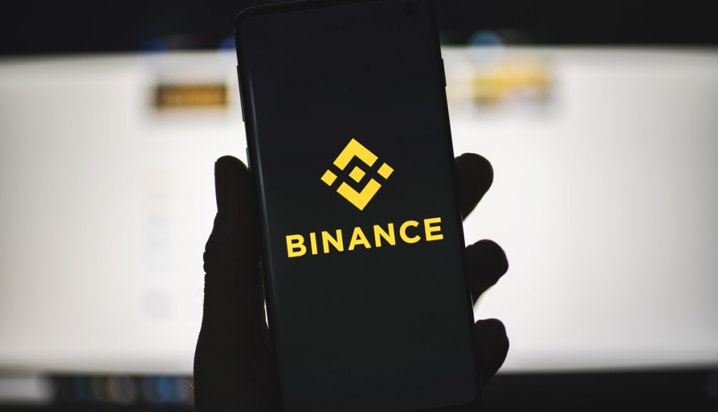 Imagem da matéria: BNB Chain vai fazer hard fork para corrigir falha que permitiu roubo de US$ 100 milhões