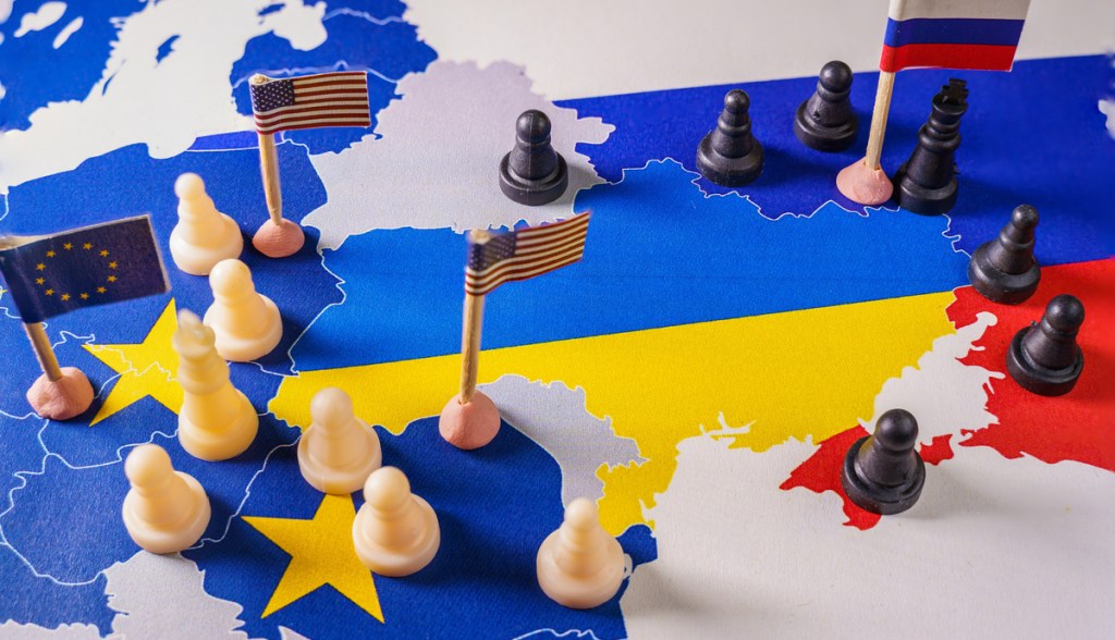 Imagem da matéria: Manhã cripto: Rússia ataca Ucrânia e derruba mercado cripto; Bitcoin (BTC) em baixa de 8% e Ethereum (ETH) despenca 12%