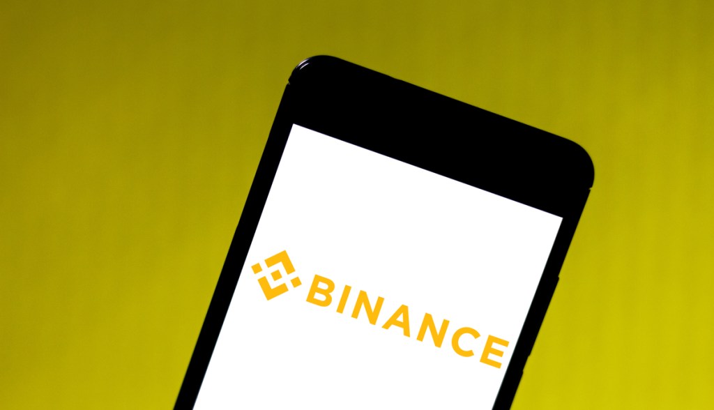 Imagem da matéria: Binance volta a permitir saques e depósitos da rede Ronin, sidechain do jogo Axie Infinity