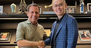 Imagem da matéria: CEO da Binance posta foto com Doria e governador agradece: "Conte com São Paulo"