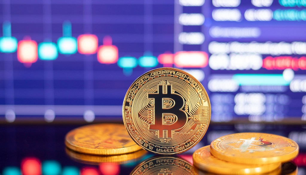 Imagem da matéria: Manhã cripto: Bitcoin (BTC) e Ethereum (ETH) ensaiam recuperação apesar de riscos geopolíticos